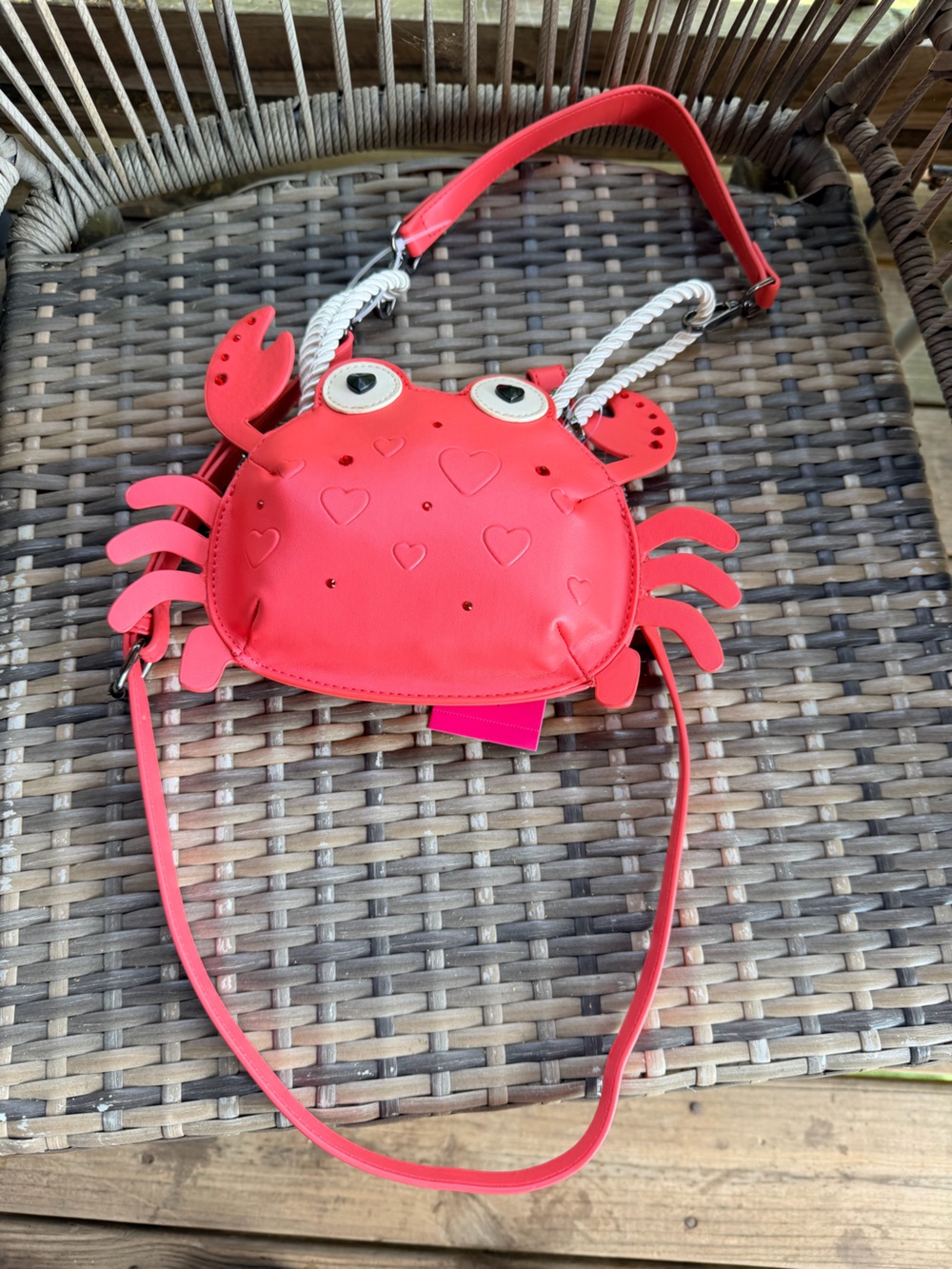 Betsey Johnson "Crabby" red crab-shaped novelty crossbody purse, NWT - Picture 4 of 5